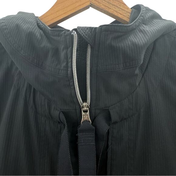 Lululemon Yogi Anorak Jacket Full Zip Hooded Sporty Black Activewear Size 4 - Picture 8 of 16